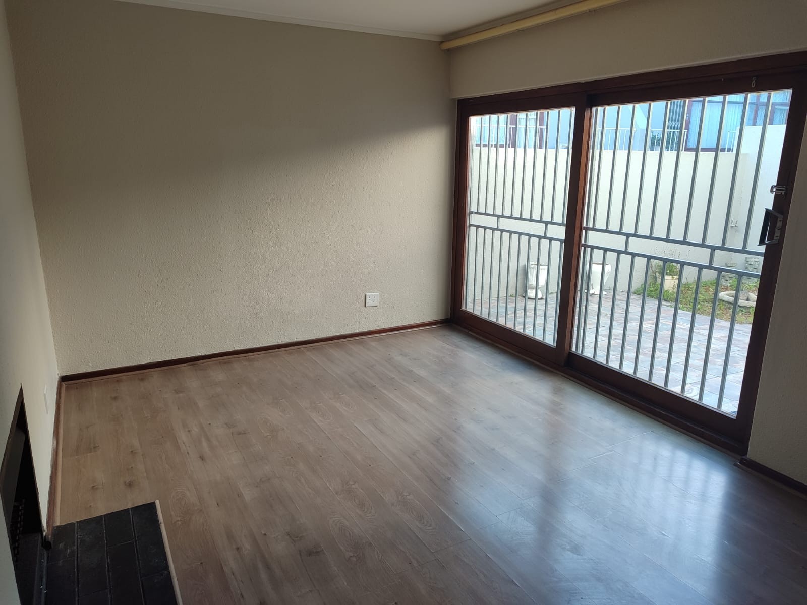 Duplex for rent in Avondale, Parow, 147 m²
