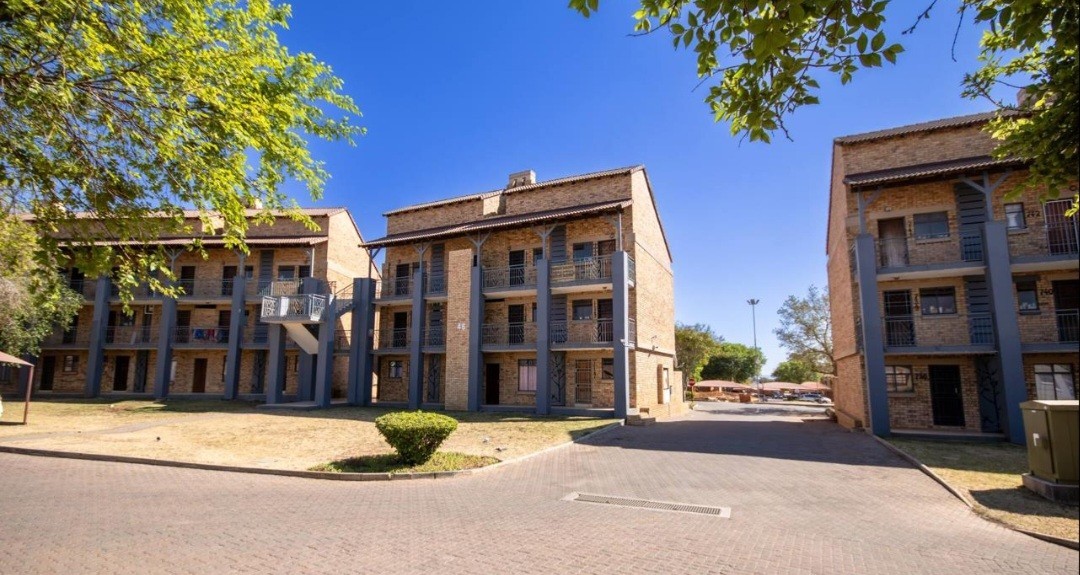 Apartment for sale in Wonderpark Estate, Karenpark, Akasia, 40 m²