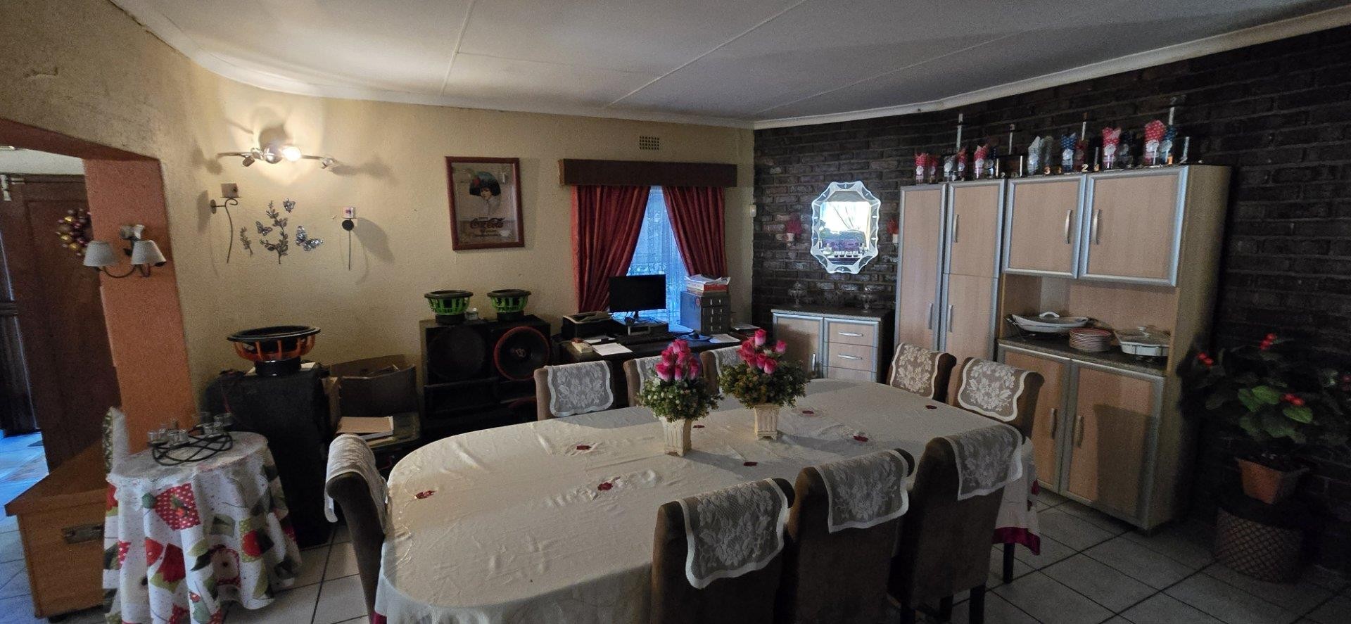 House for sale in Bedworth Park, Vereeniging, 2000 m²