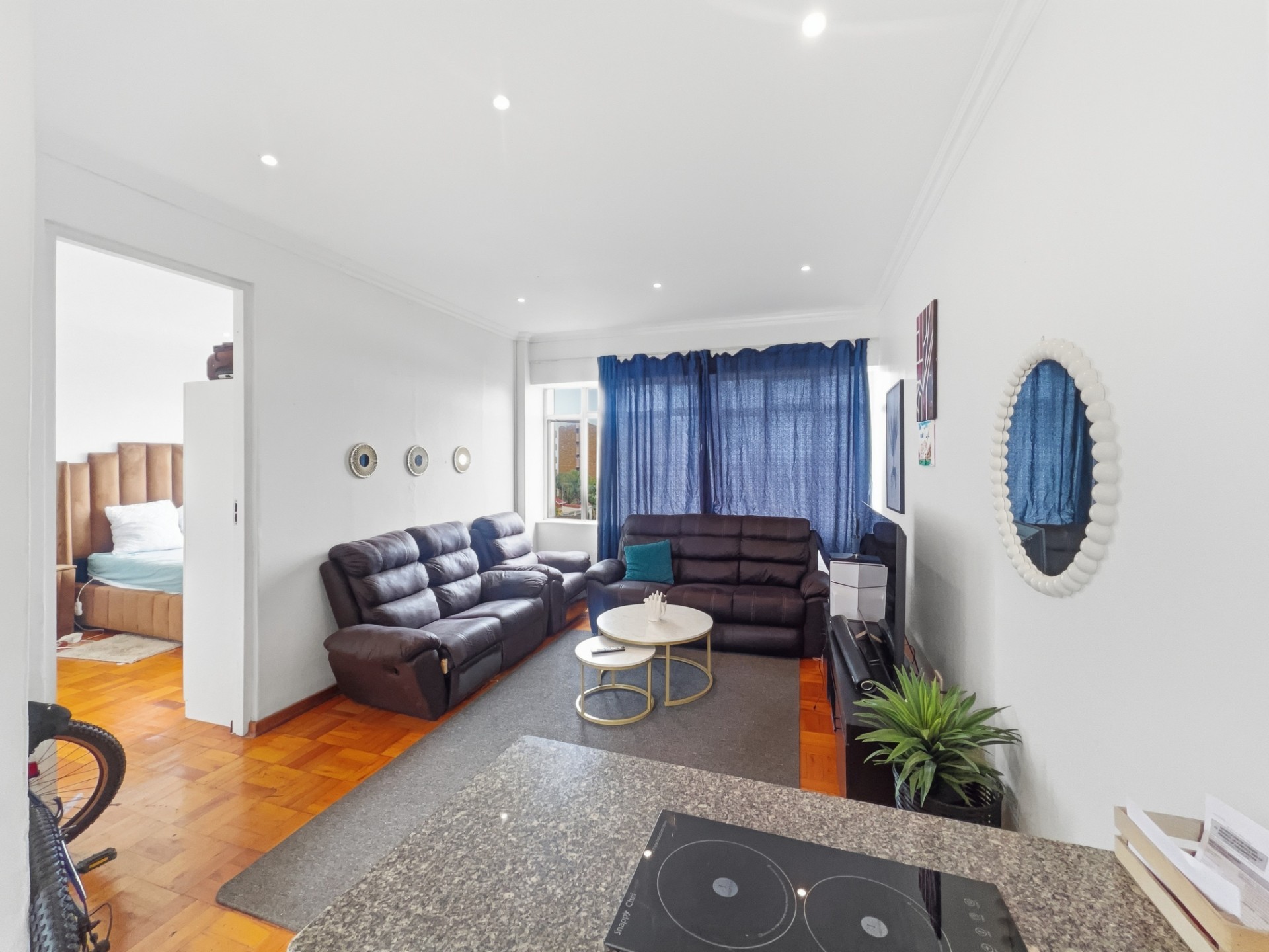 Apartment for sale in Glenwood, Durban, KwaZulu Natal, 51 m²