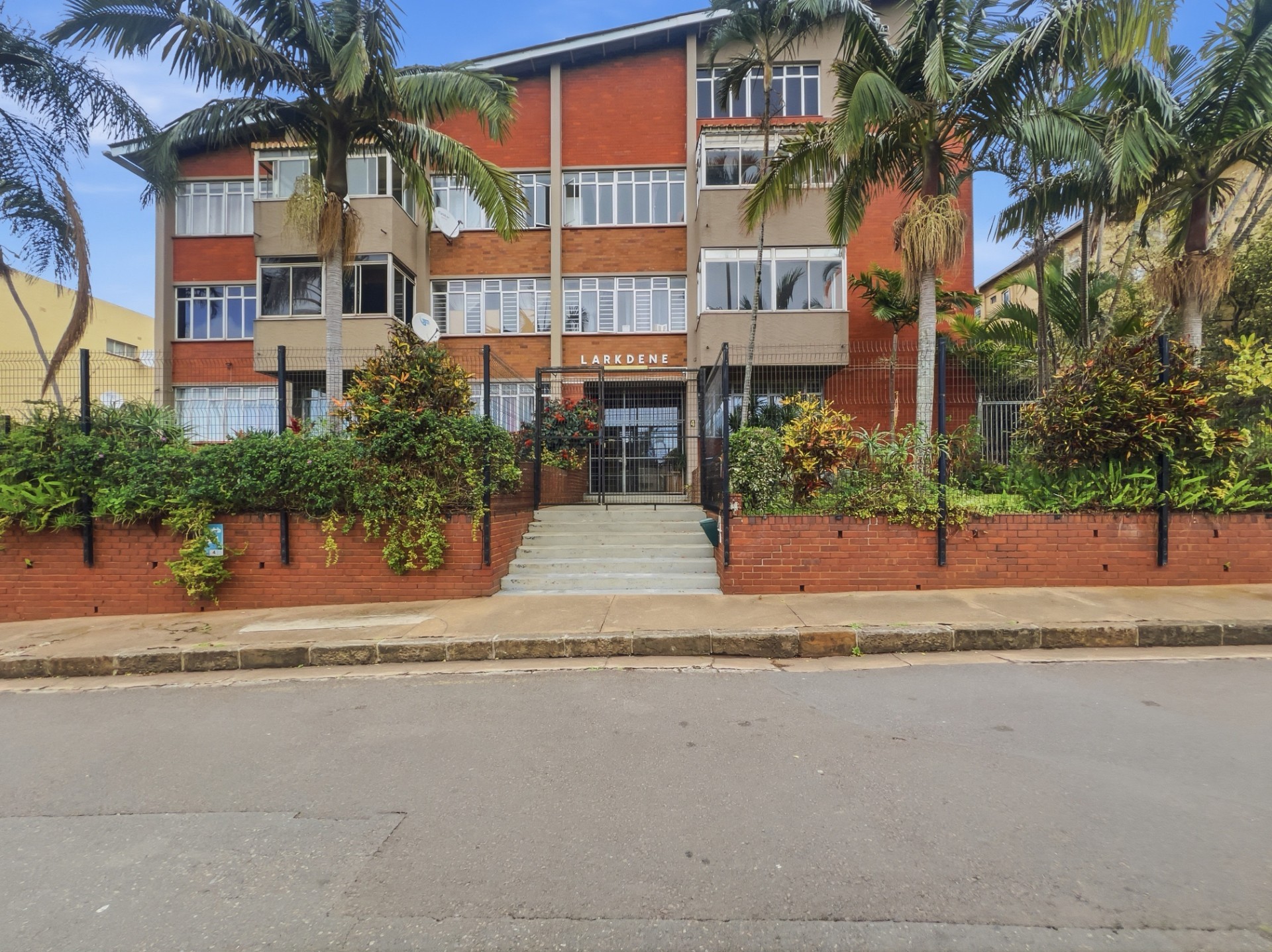 Apartment for sale in Glenwood, Durban, KwaZulu Natal, 51 m²