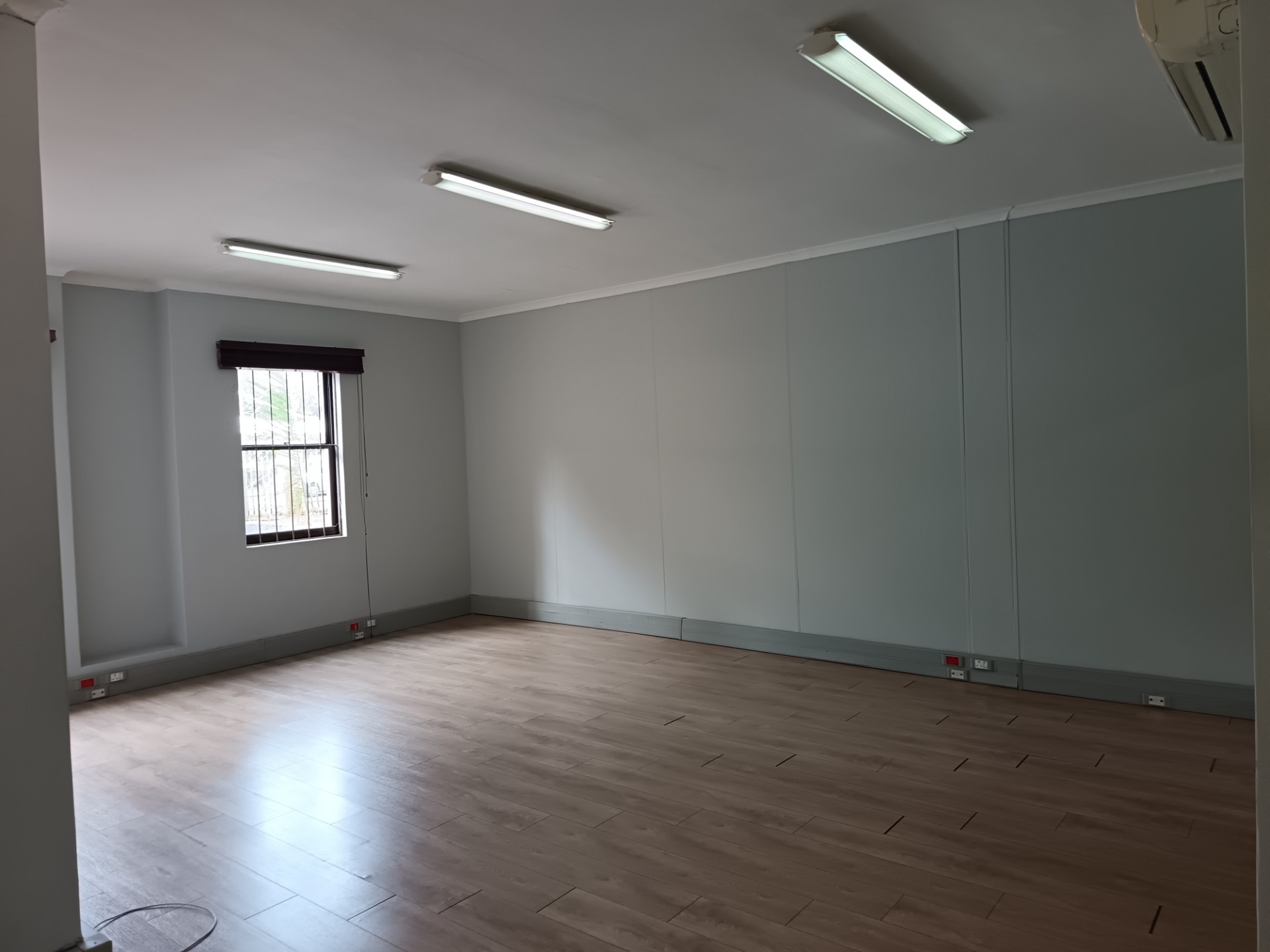Office for rent in Glenashley, Durban North, KwaZulu Natal, 81 m²