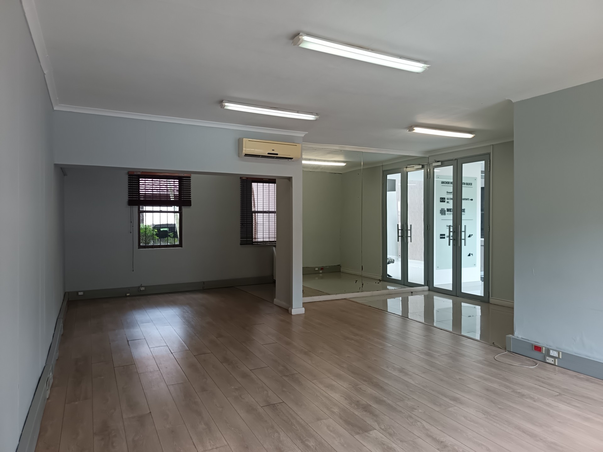 Office for rent in Glenashley, Durban North, KwaZulu Natal, 81 m²