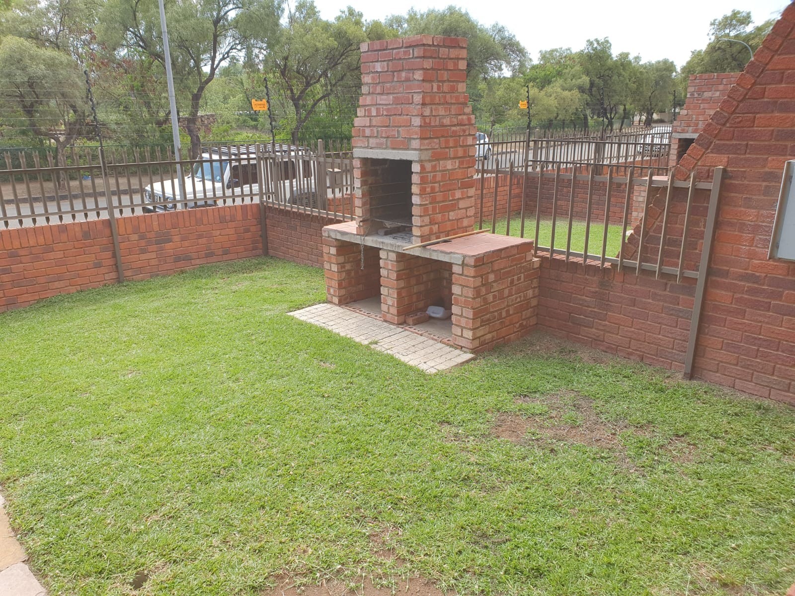 Townhouse for sale in Belgravia, Kimberley, 191 m²