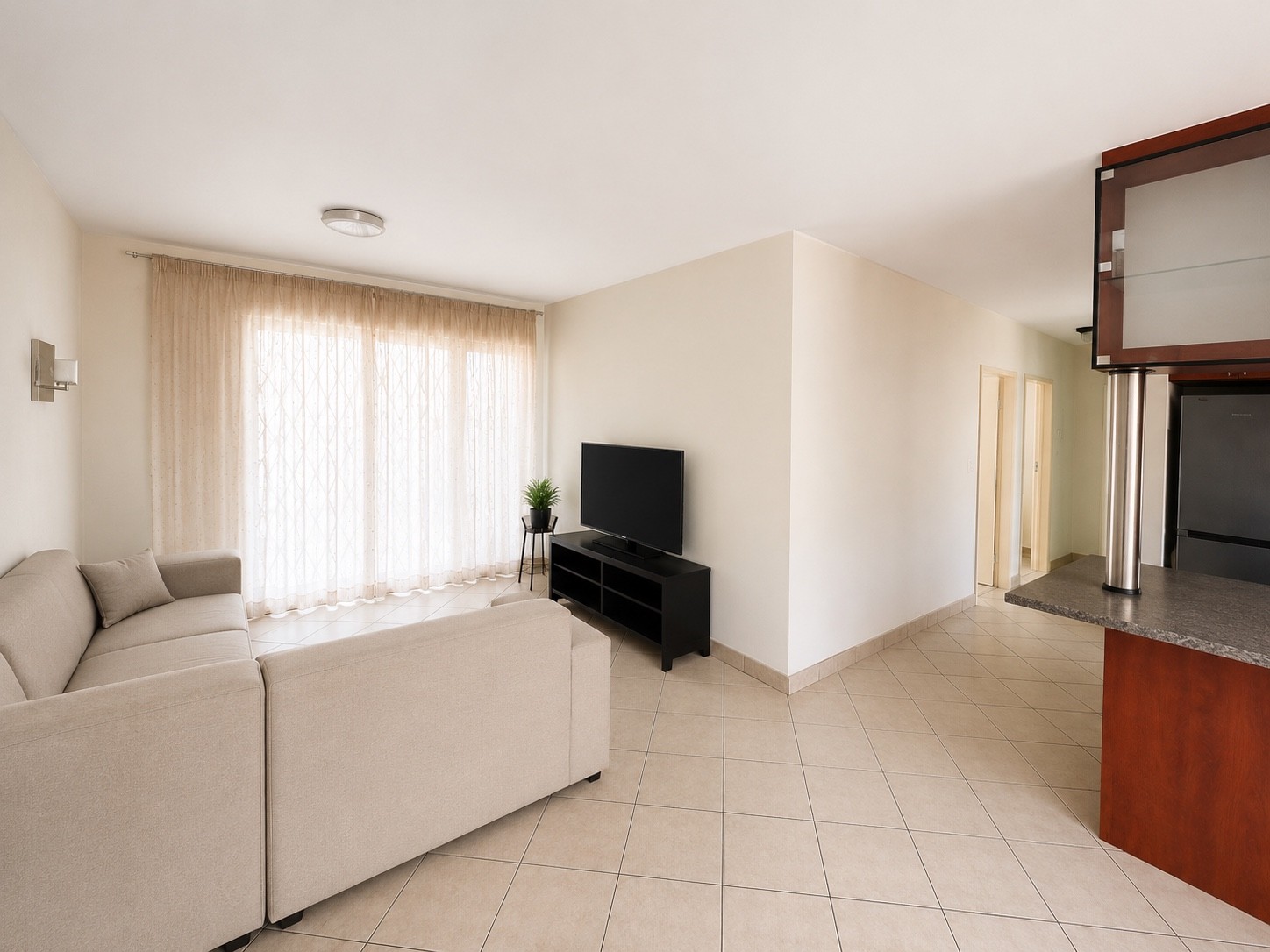Townhouse for rent in Vorna Valley, Midrand, 72 m²