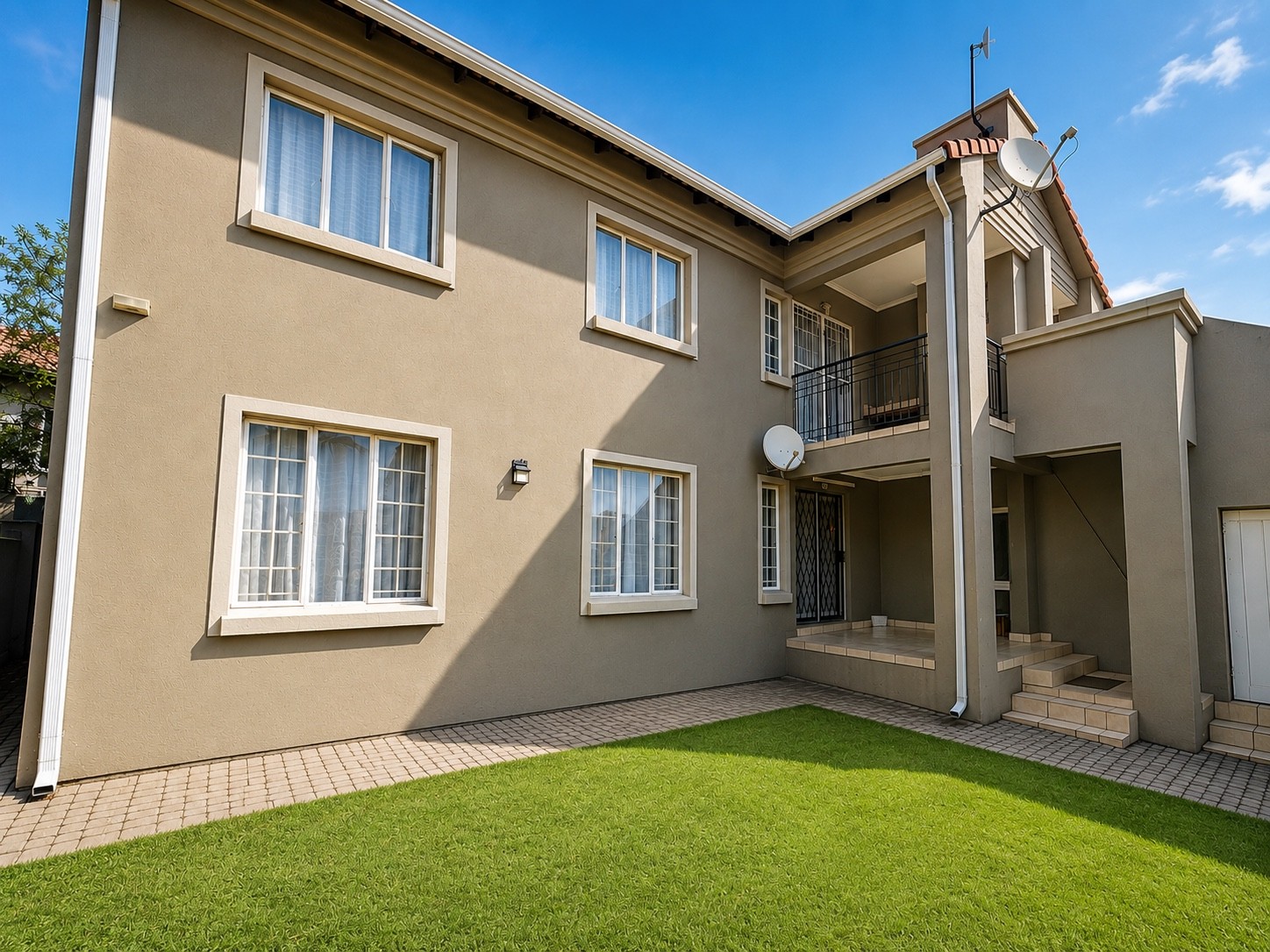 Townhouse for rent in Vorna Valley, Midrand, 72 m²
