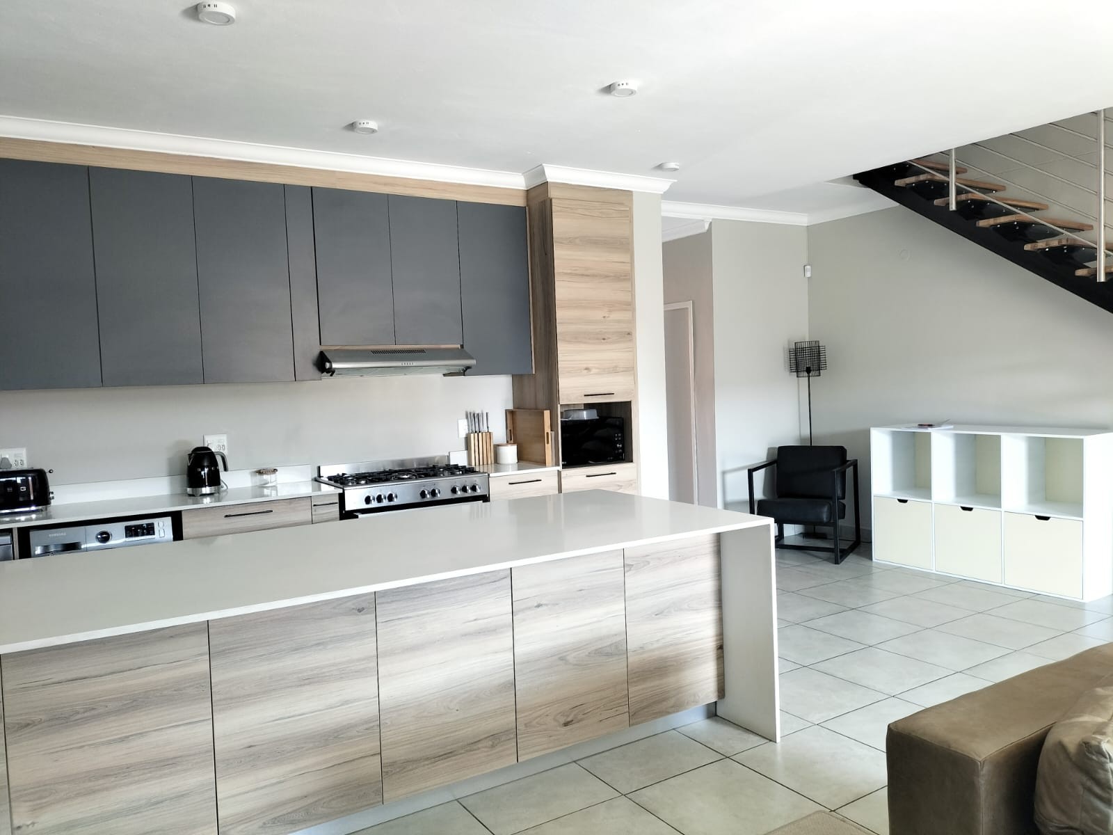 Townhouse for rent in Six Fountains Residential Estate, Six Fountains, Pretoria, 192 m²