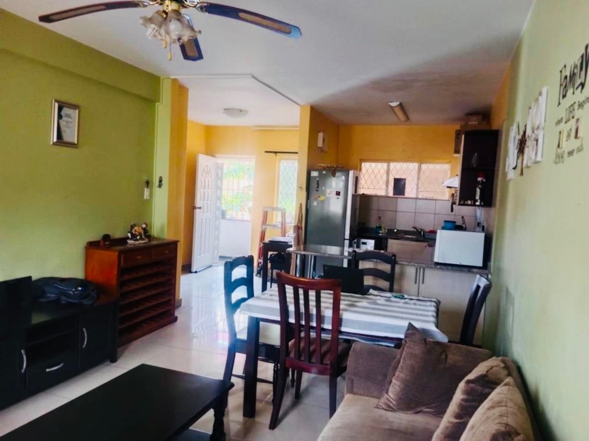 Apartment for sale in Glenwood, Durban, KwaZulu Natal, 68 m²