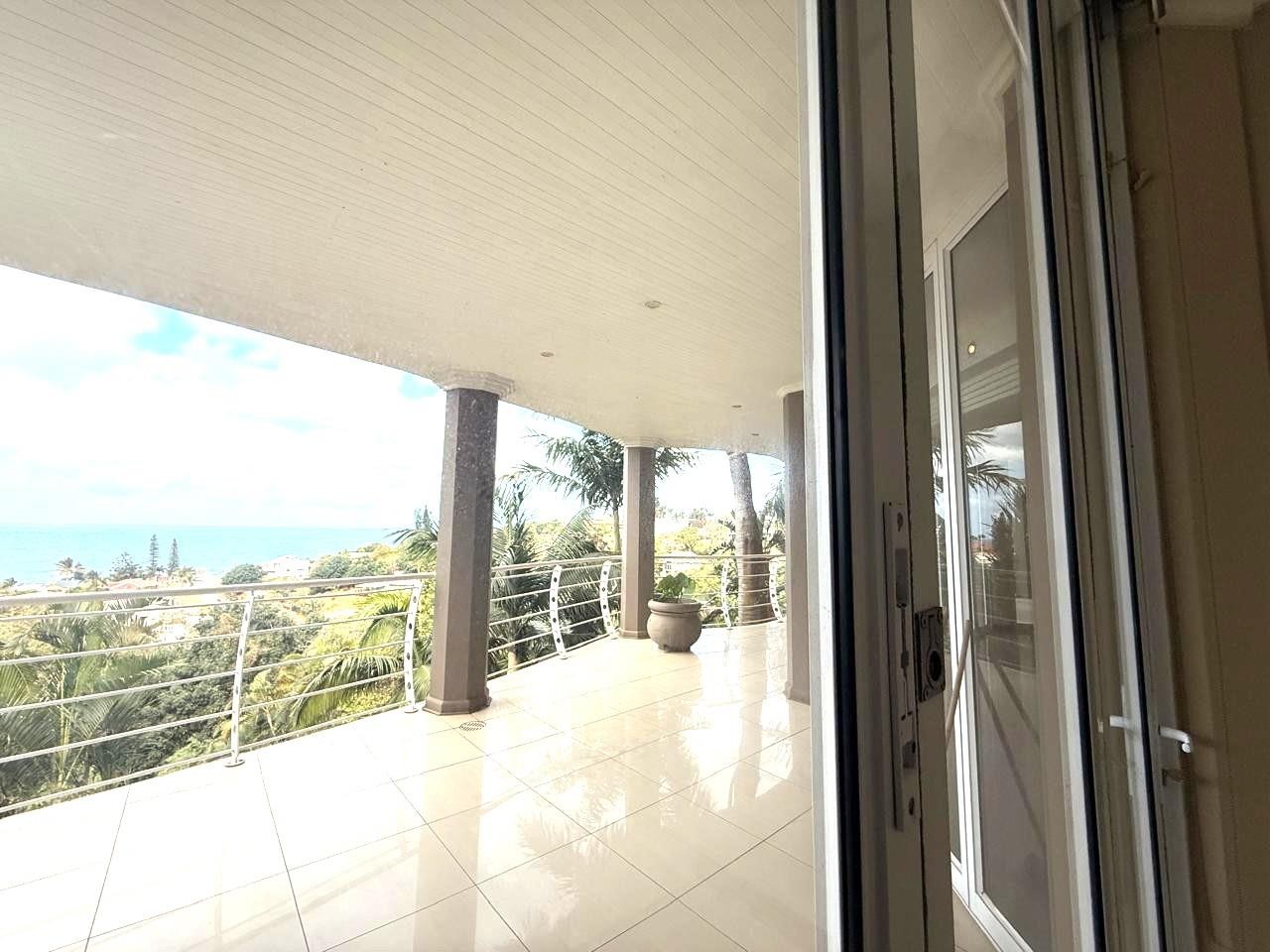 Apartment for rent in Ballito Central, Ballito, KwaZulu Natal, 176 m²