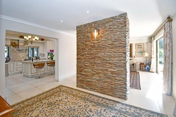 House for sale in Fourways Gardens, Sandton, 514 m²