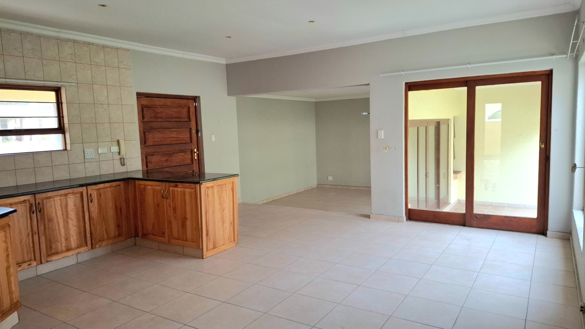 Townhouse for sale in Manaba Beach, Margate, KwaZulu Natal, 188 m²