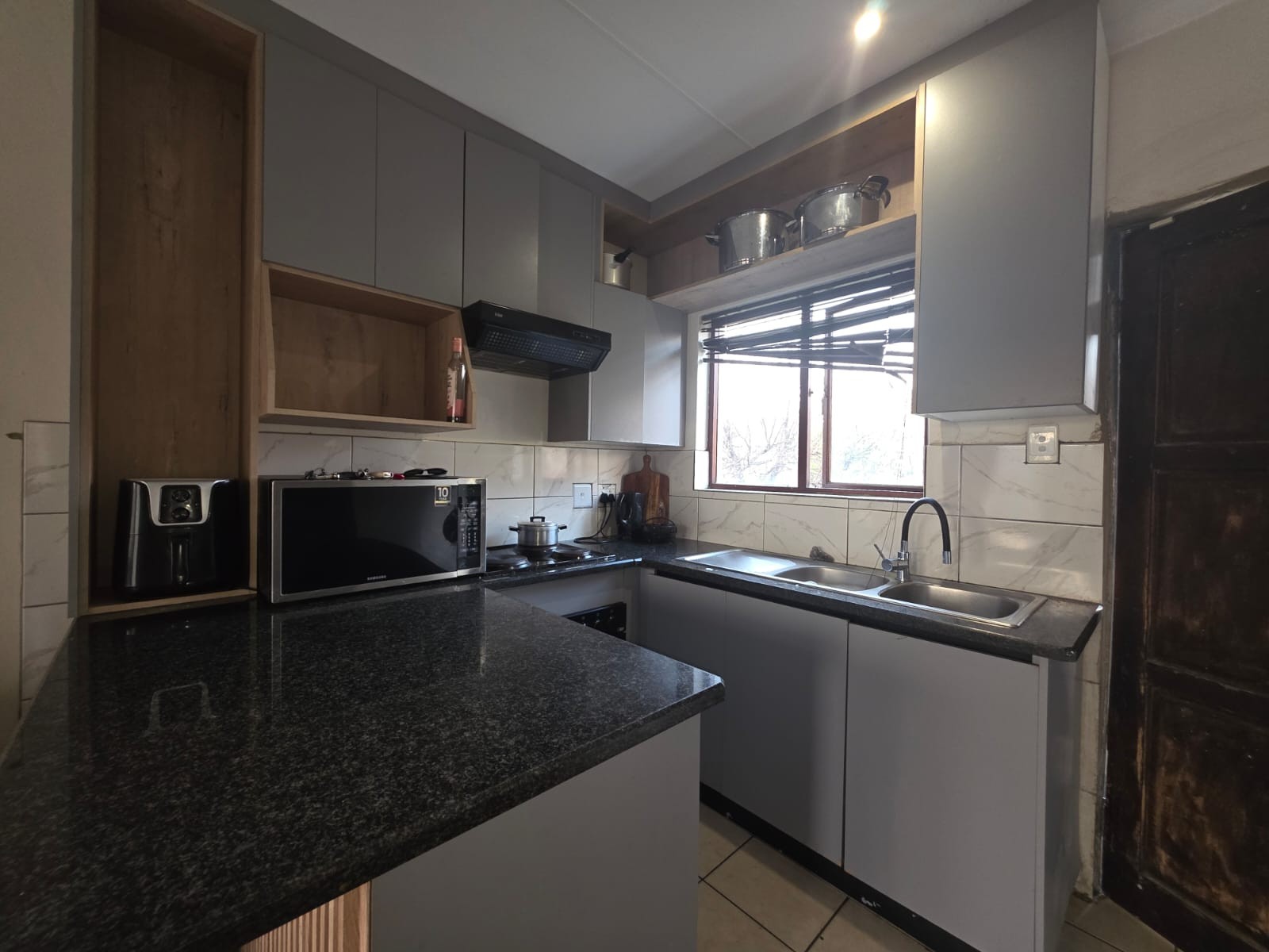 Townhouse for sale in Jackaroo Park, Witbank, 559 m²