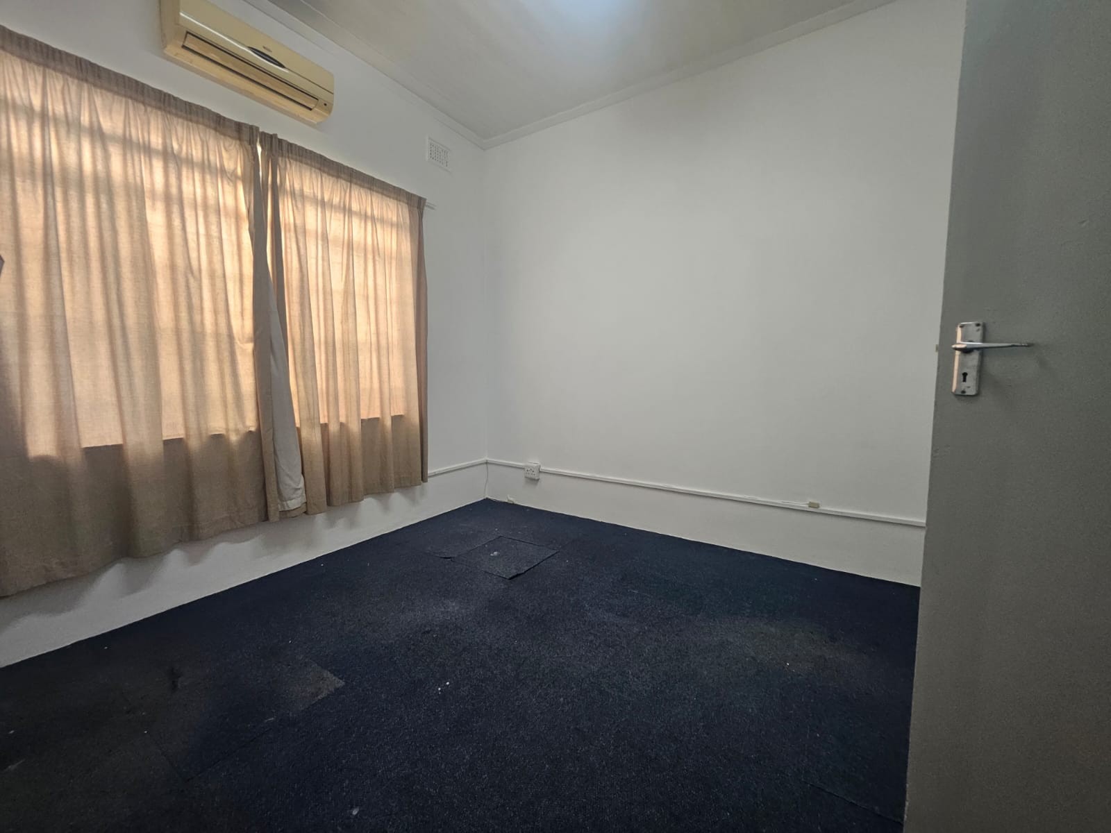 Commercial Property for sale in Glenwood, Durban, KwaZulu Natal, 569 m²