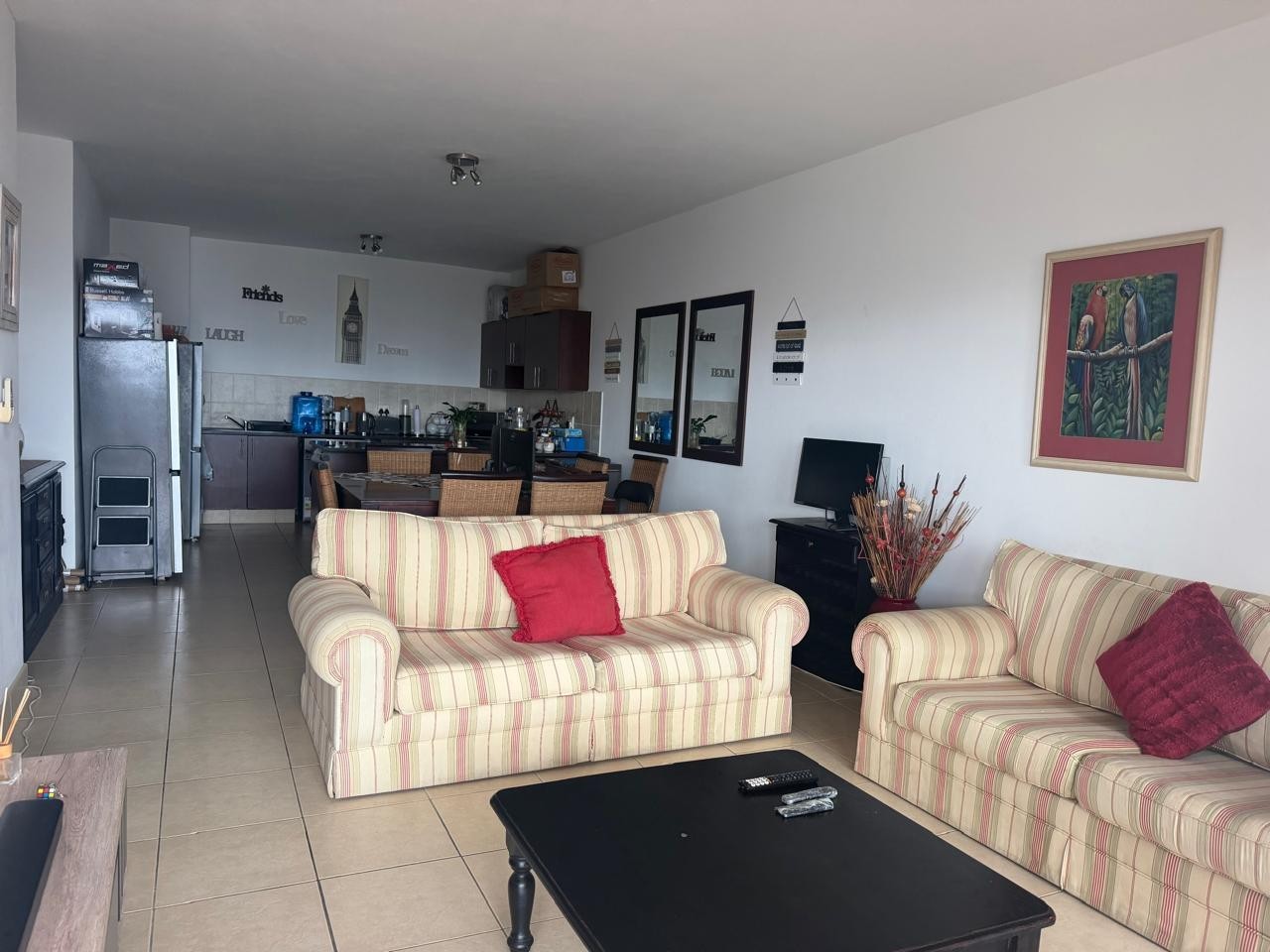 Apartment for rent in La Mercy, KwaZulu Natal