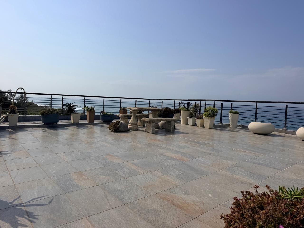 Apartment for rent in La Mercy, KwaZulu Natal