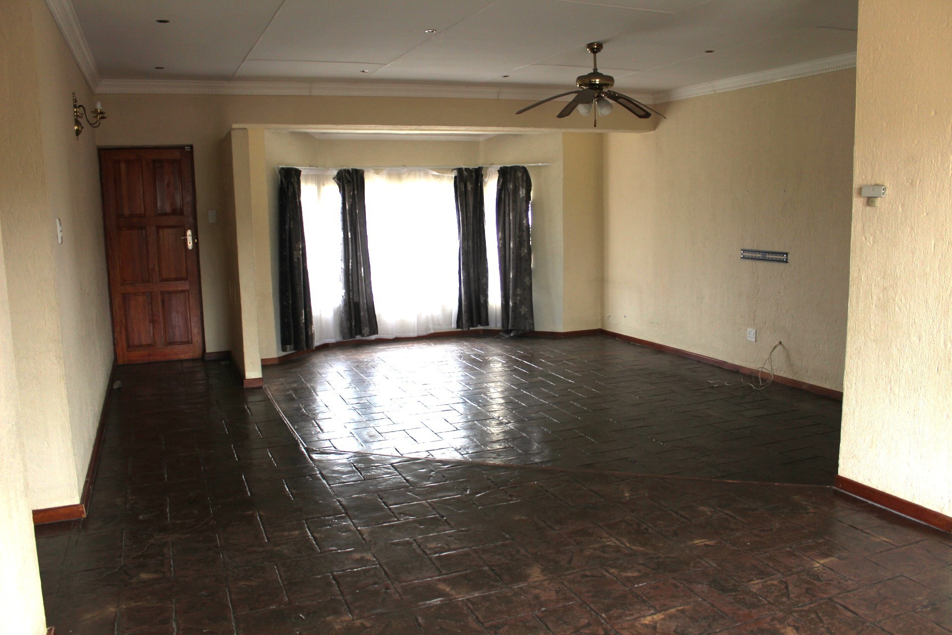 House for sale in Dana Bay, Mossel Bay, 250 m²