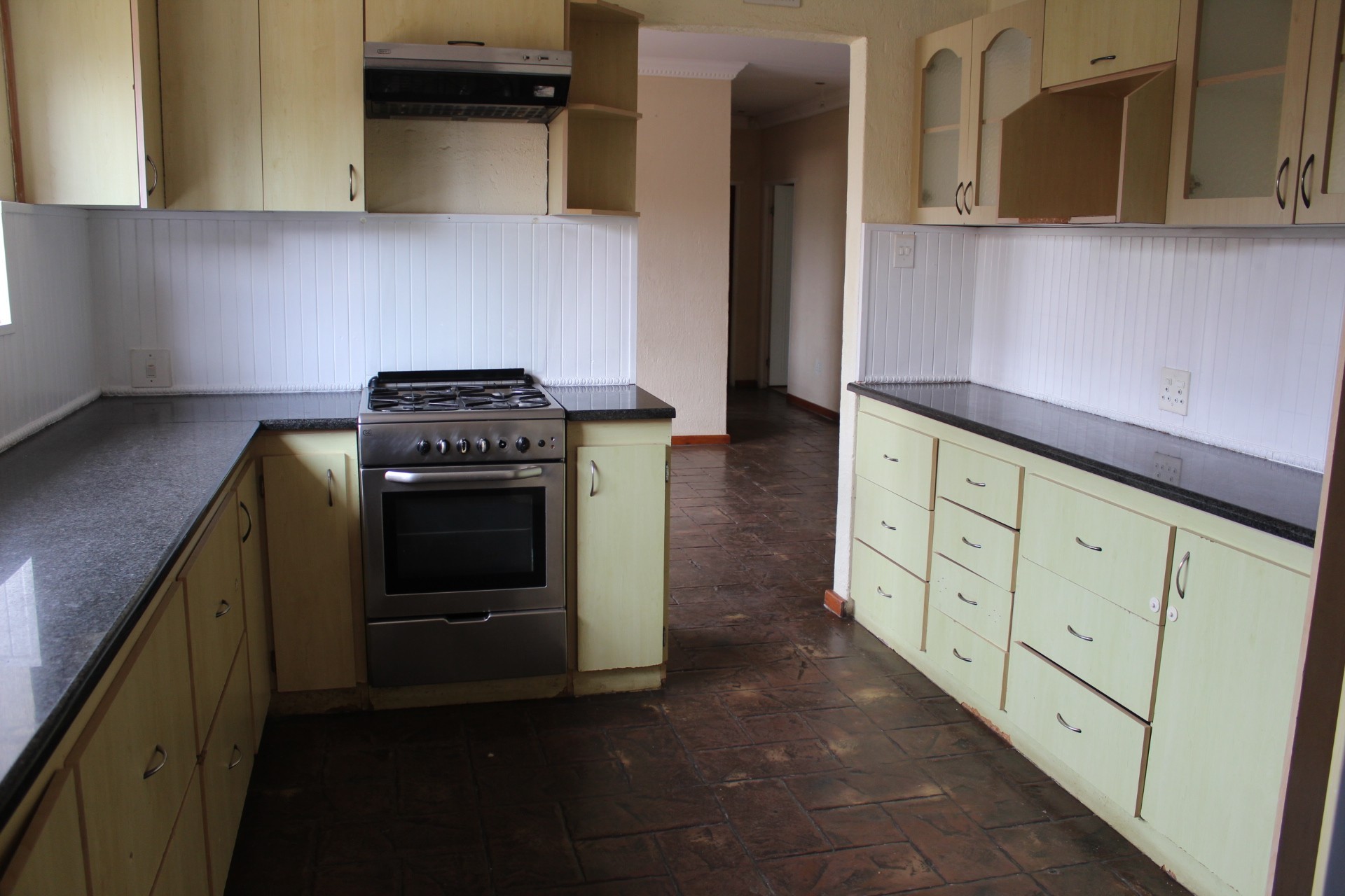 House for sale in Dana Bay, Mossel Bay, 250 m²