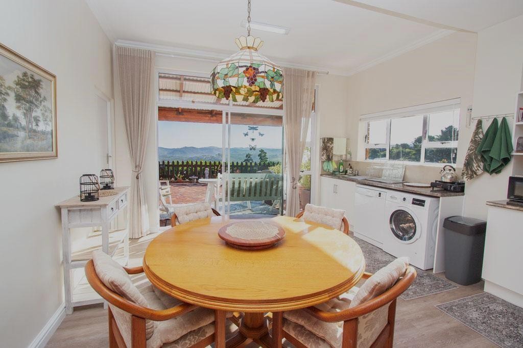 Apartment for rent in Knysna Heights, Knysna