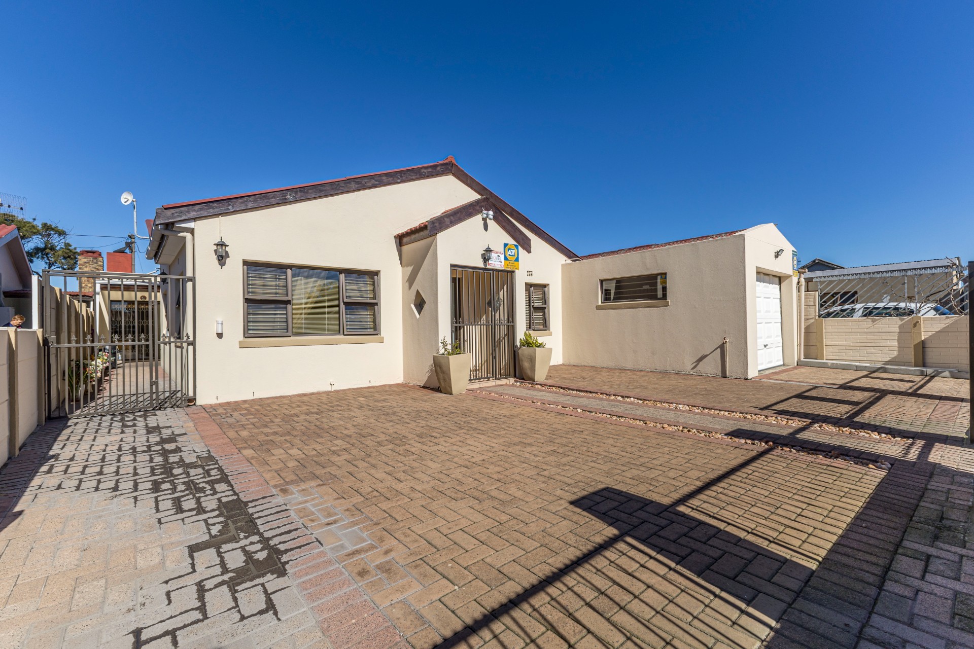 House for sale in Kasselsvlei, Bellville South, Bellville, 318 m²