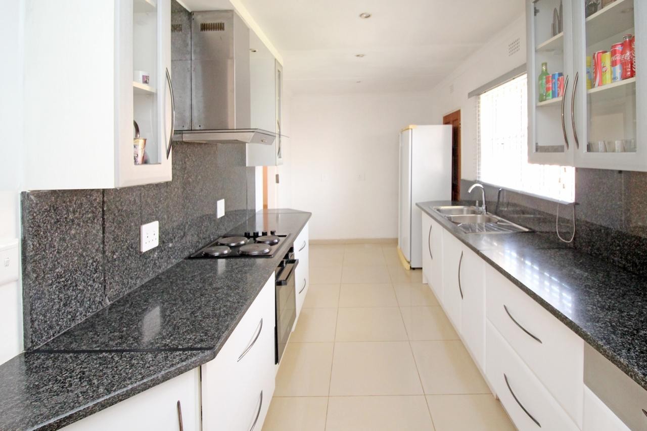 4 Bed House 1 Study 2 Bathrooms 769sqm For Sale in Springs, Bakerton