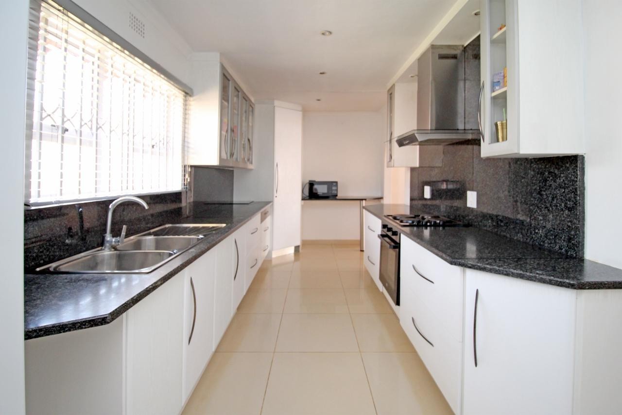 House for sale in Bakerton, Springs, 280 m²