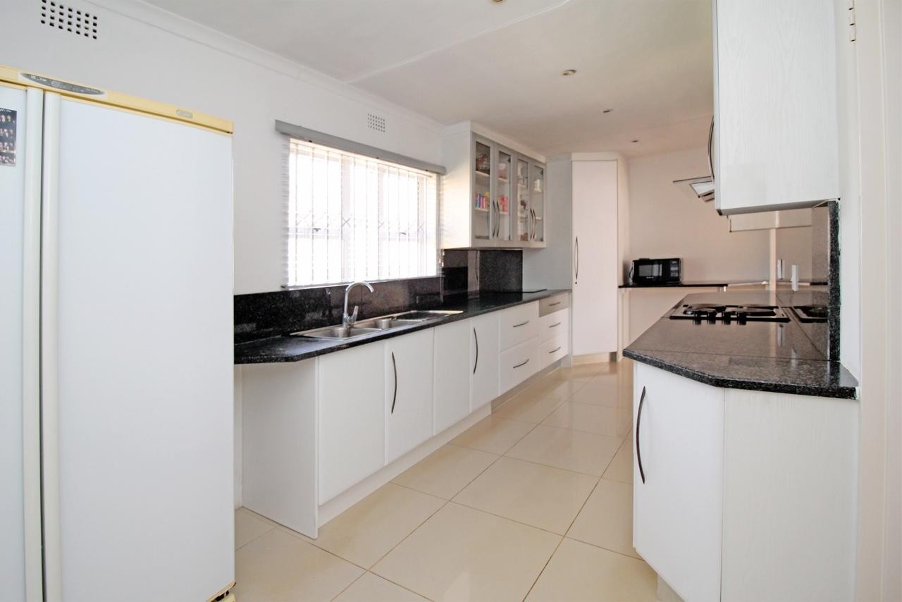 House for sale in Bakerton, Springs, 280 m²