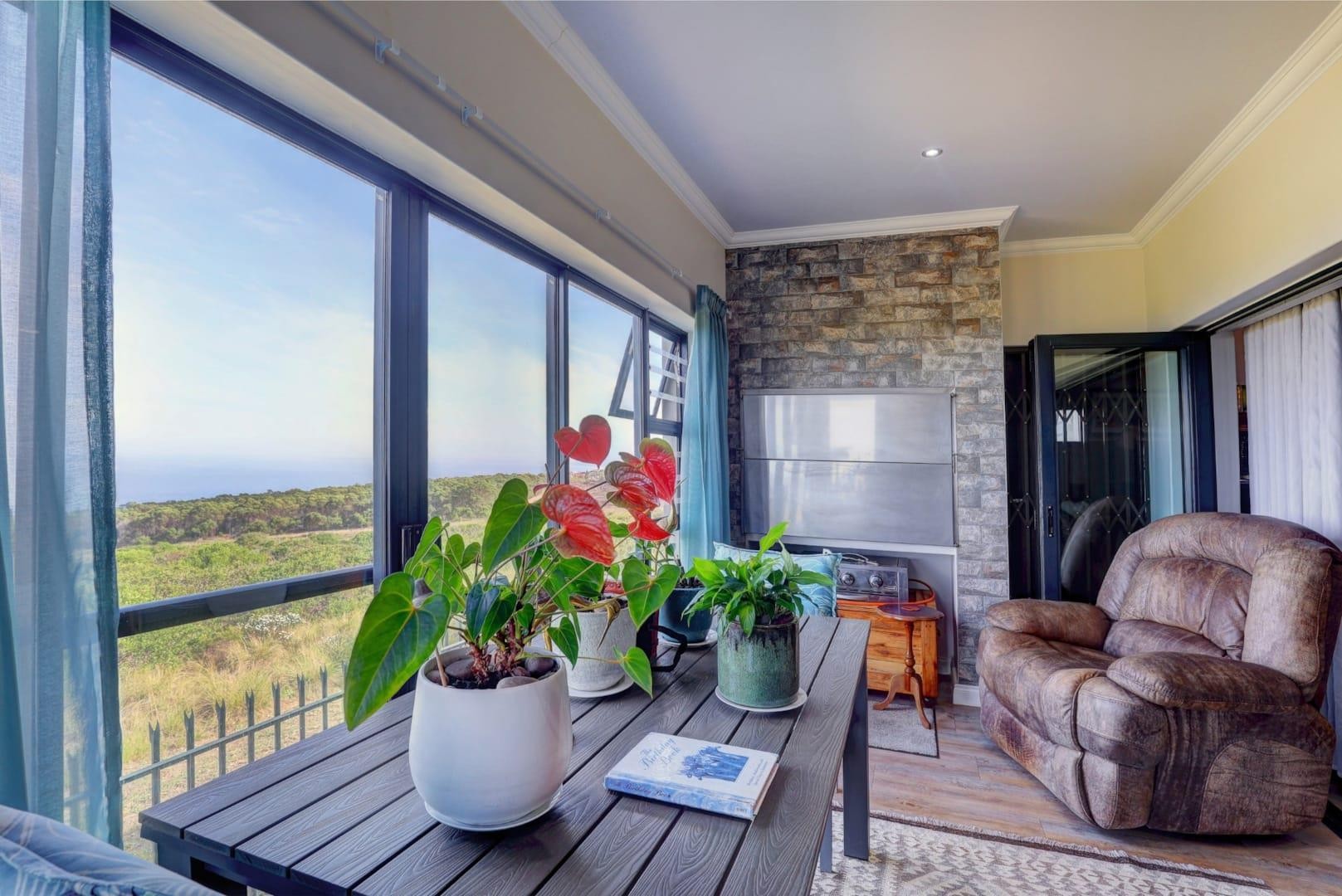 House for sale in Paradise Coast, Mossel Bay, 122 m²