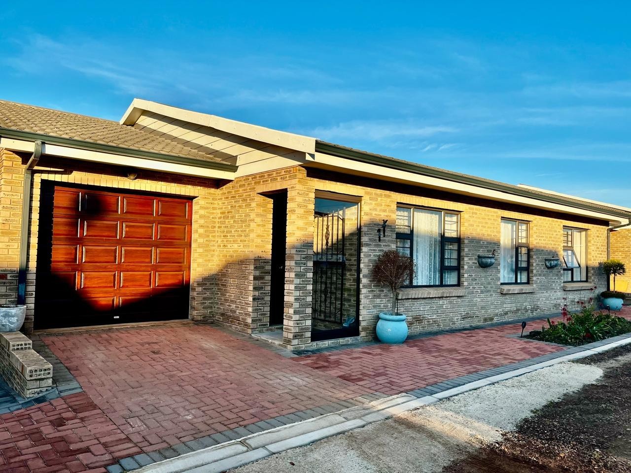 House for sale in Jeffreys Bay Central, Jeffreys Bay, 140 m²