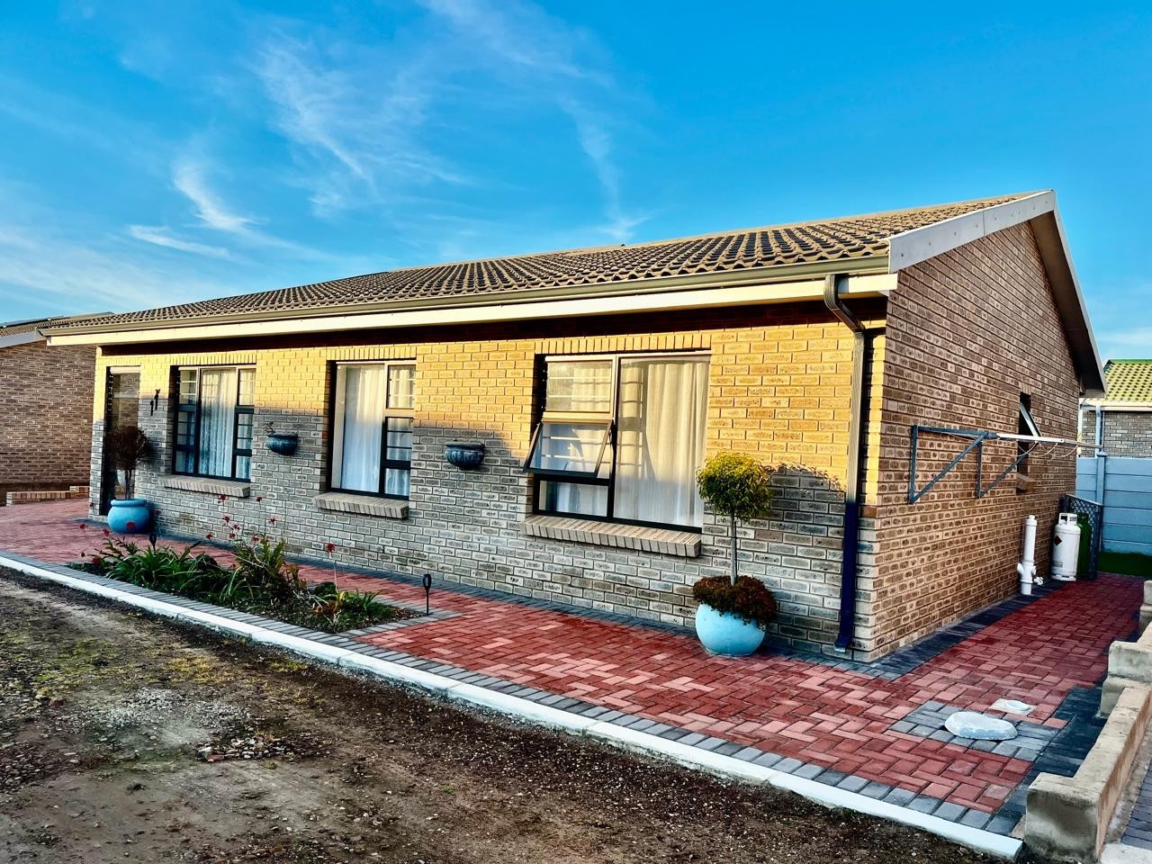 House for sale in Jeffreys Bay Central, Jeffreys Bay, 140 m²