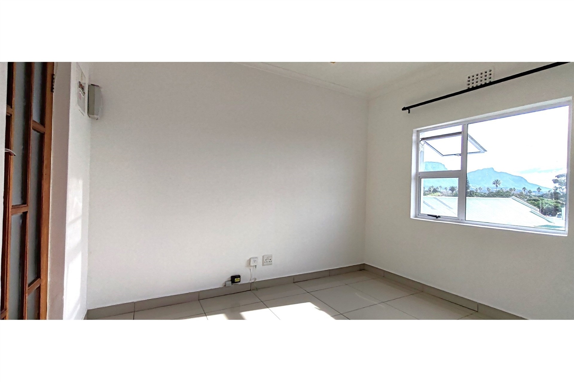 Apartment for sale in Heathfield, Cape Town, 9, Bergvliet Vistas, 59 Main Service Road, Heathfield, Cape Town, Western Cape, 46 m²