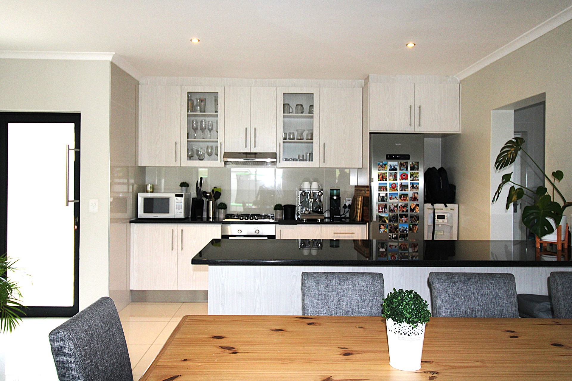 Townhouse for rent in Parklands North, Blouberg, 209 m²