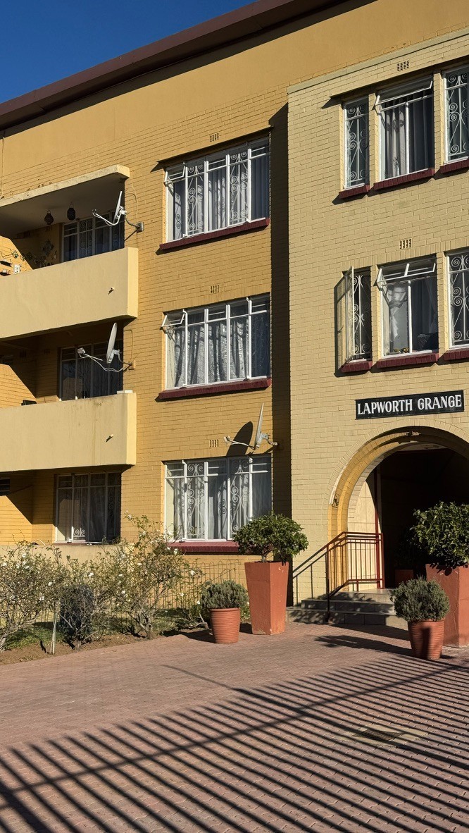 Apartment for sale in Parkhill Gardens, Germiston, 1 4 Gill St, Parkhill Gardens, Germiston, 1401 (2nd floor), Lapworth Grange, 4 Gill Street, Parkhill Gardens, Germiston, Gauteng