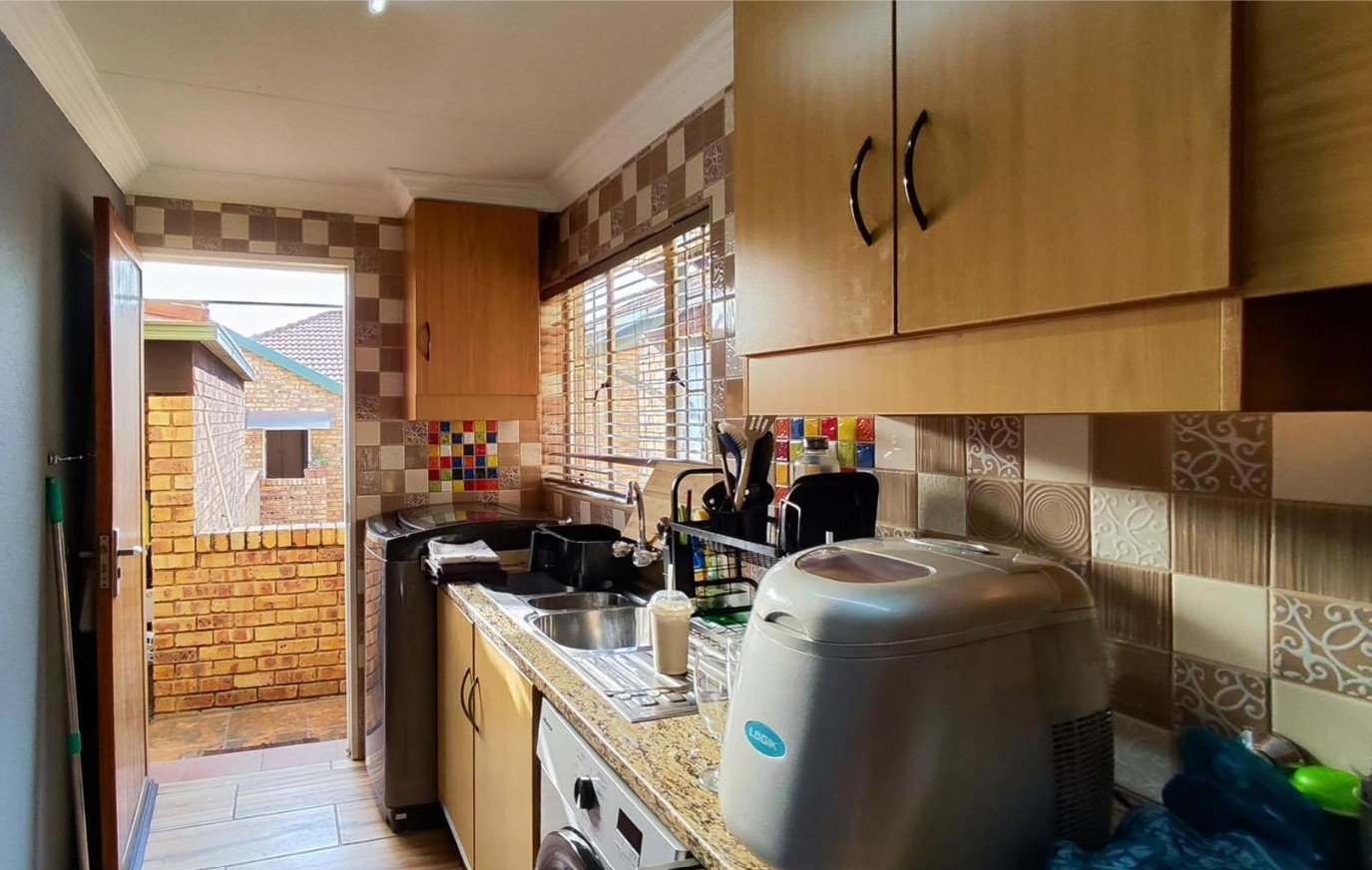Townhouse for sale in Kempton Park Ext 4, Kempton Park