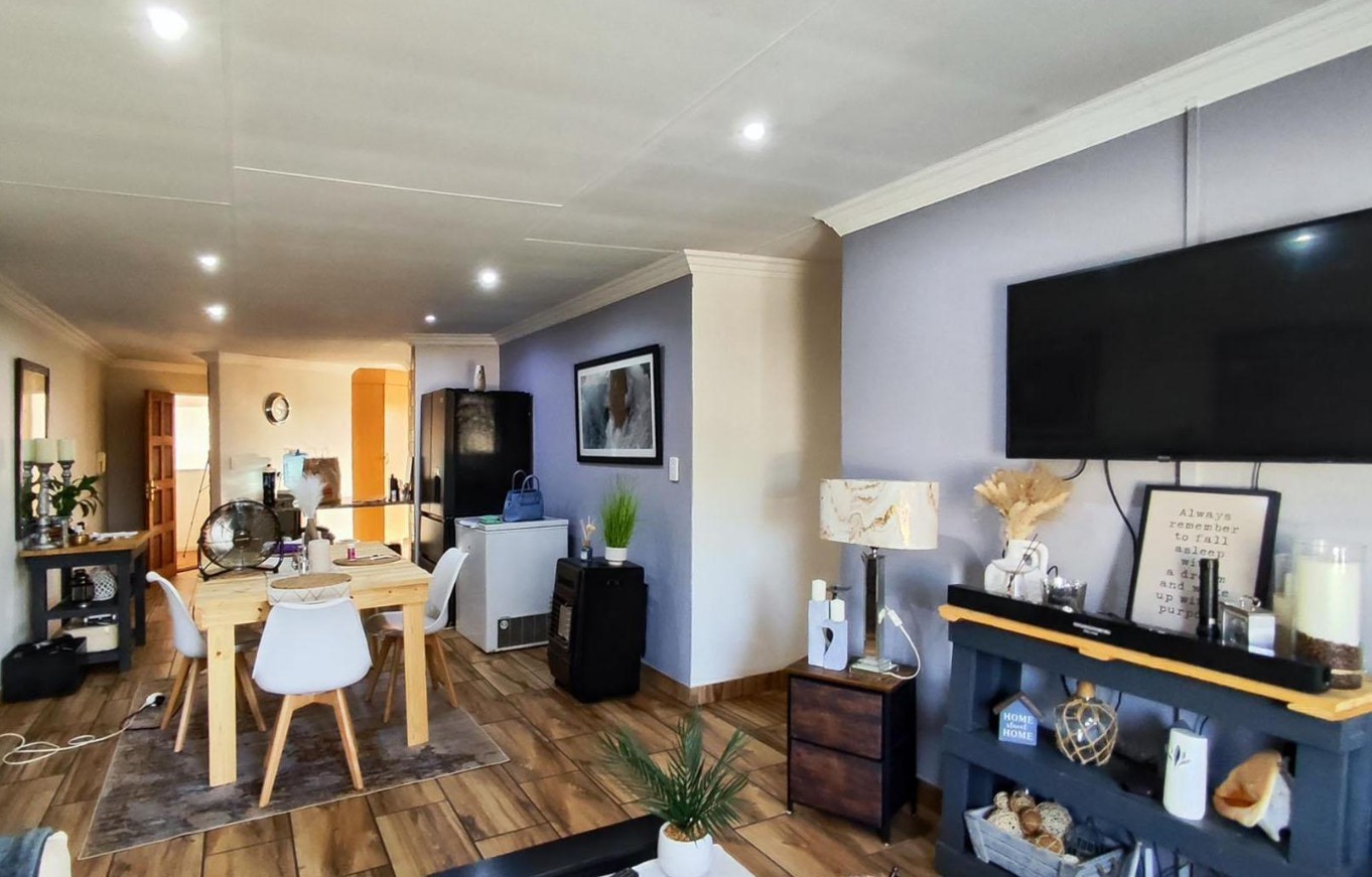 Townhouse for sale in Kempton Park Ext 4, Kempton Park