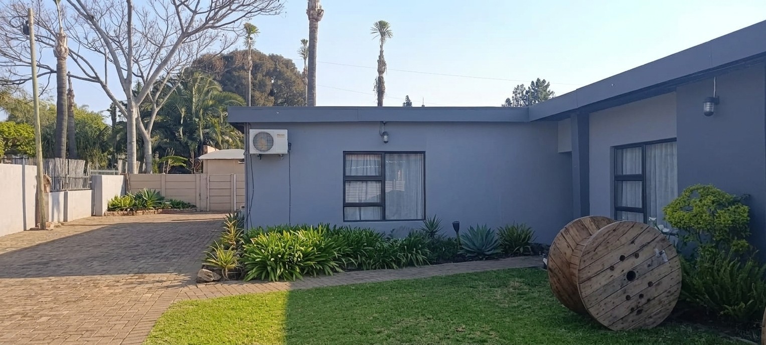House for sale in East Lynne, Pretoria, 1250 m²