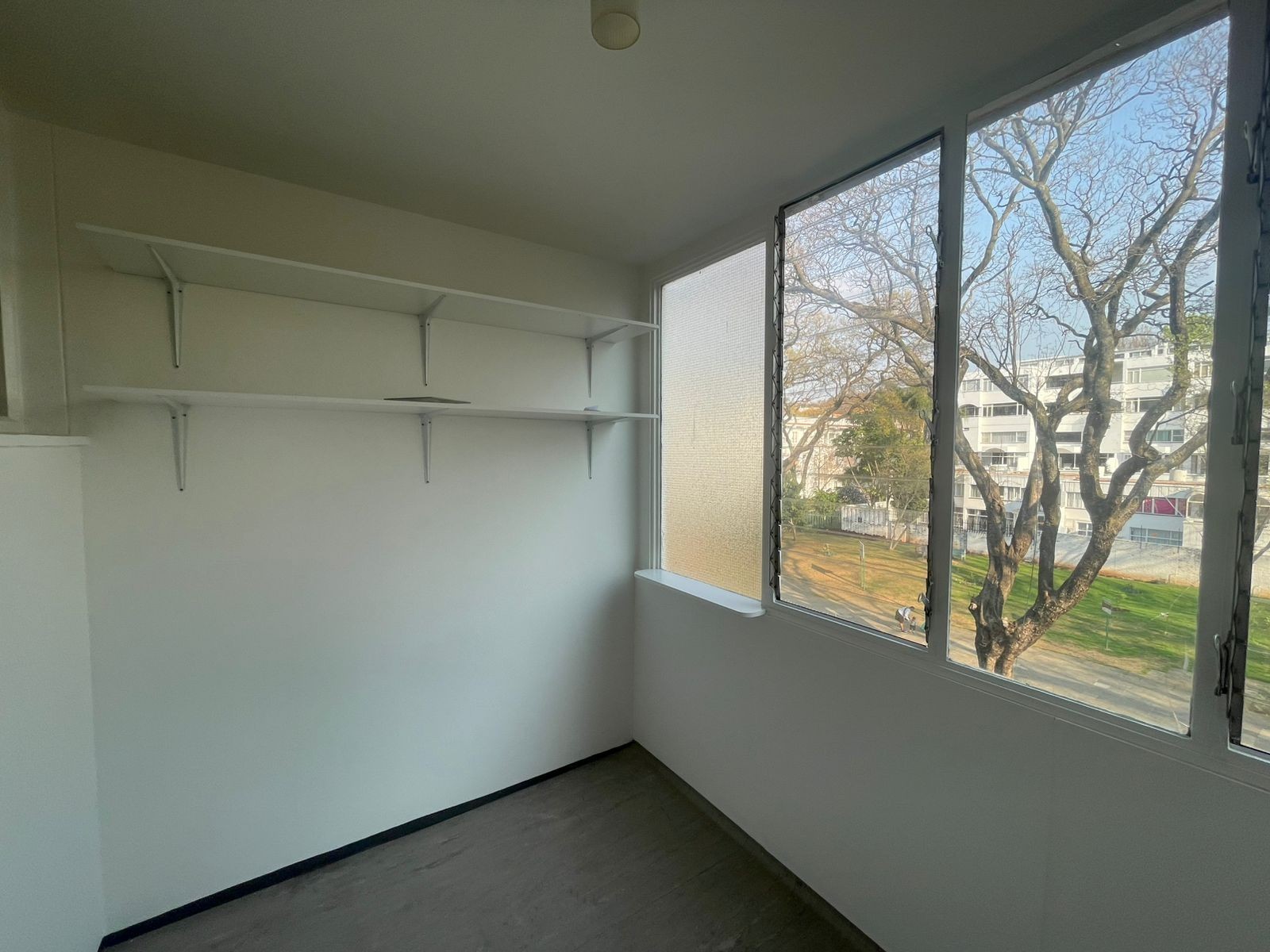 Apartment for sale in Killarney, Johannesburg, 55 m²