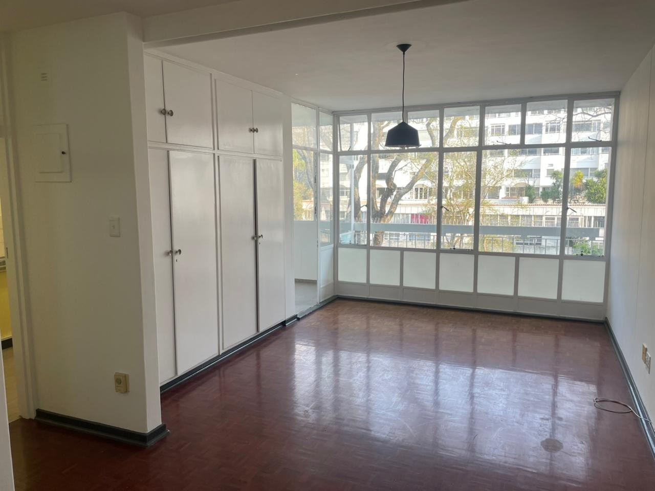 Apartment for sale in Killarney, Johannesburg, 55 m²