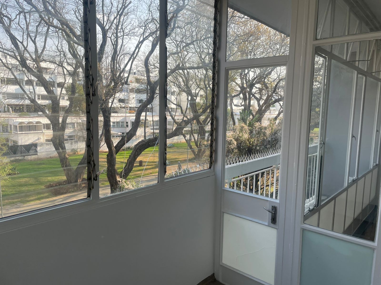 Apartment for sale in Killarney, Johannesburg, 55 m²