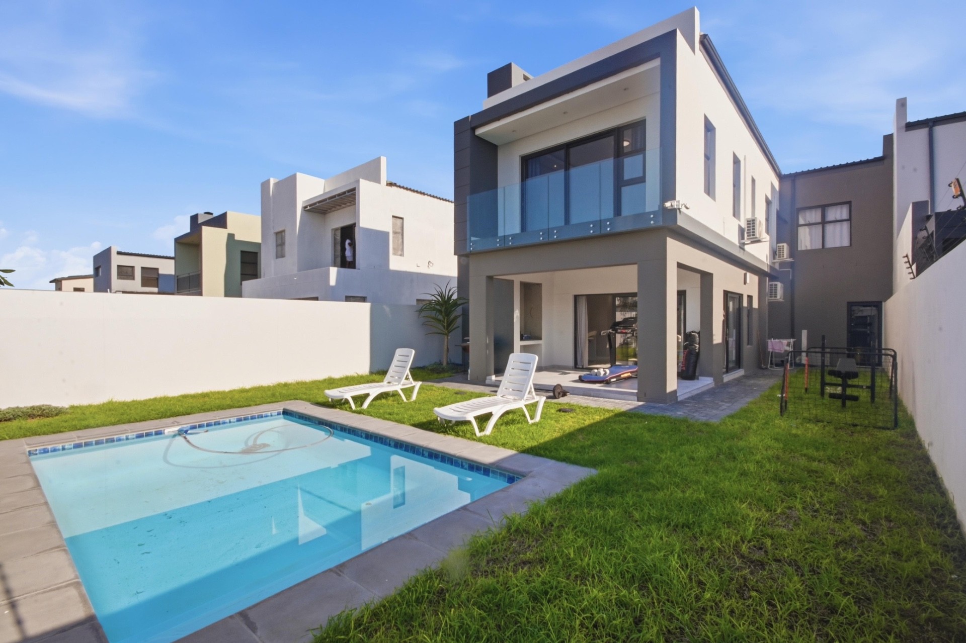 House for sale in Sandown, Blouberg, 250 m²