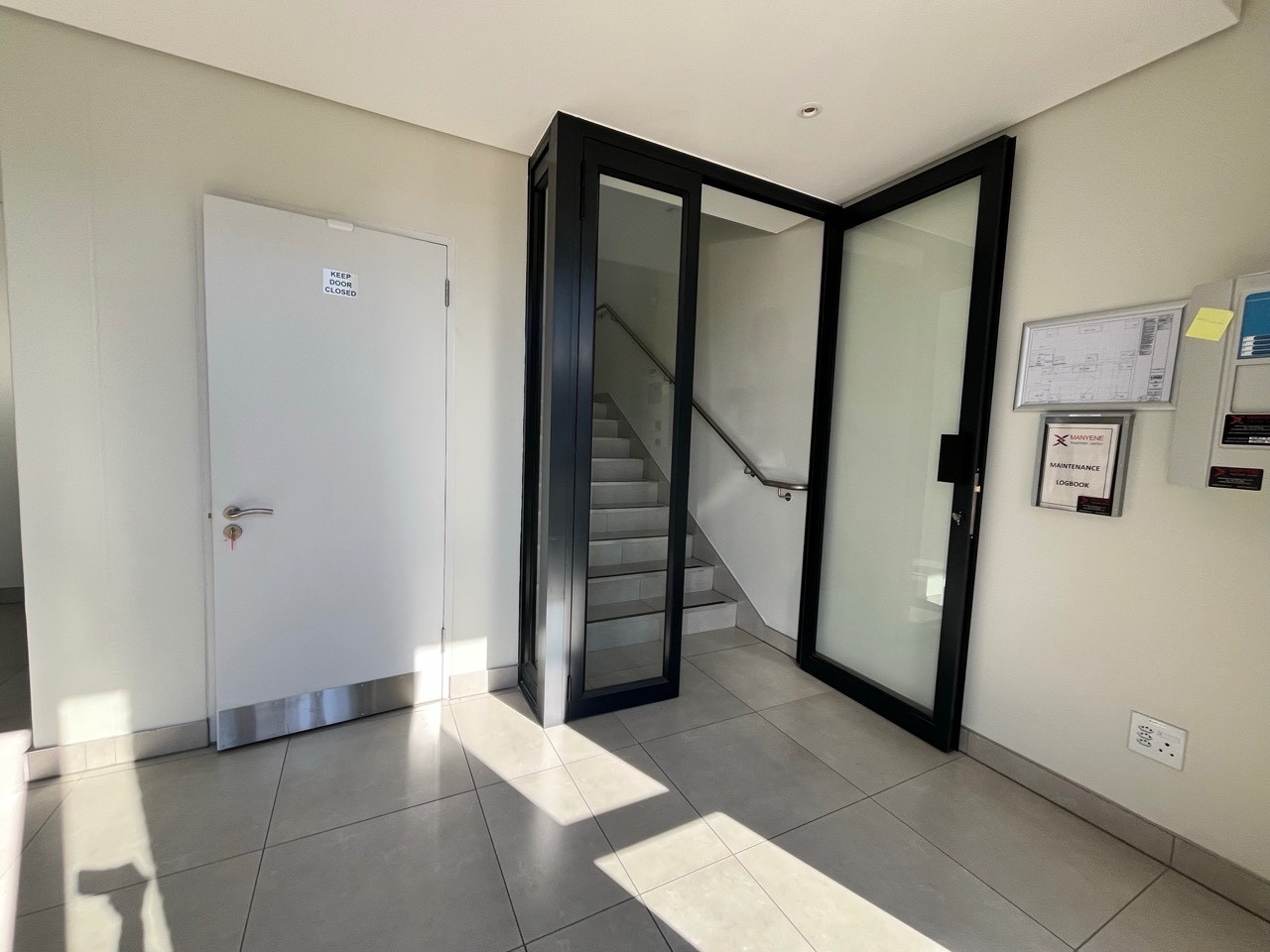 Industrial Property for rent in Stonewood Security Estate, Bonnie Brae, Kraaifontein, 12, Stonewood Park, 1 Hexrivier Road, Stonewood Security Estate, Bonnie Brae, Kraaifontein, Western Cape, 428 m²