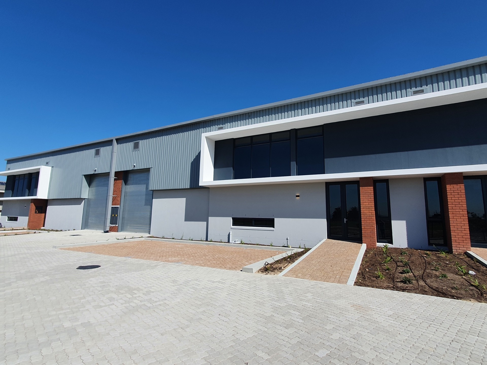 Industrial Property for rent in Stonewood Security Estate, Bonnie Brae, Kraaifontein, 12, Stonewood Park, 1 Hexrivier Road, Stonewood Security Estate, Bonnie Brae, Kraaifontein, Western Cape, 428 m²