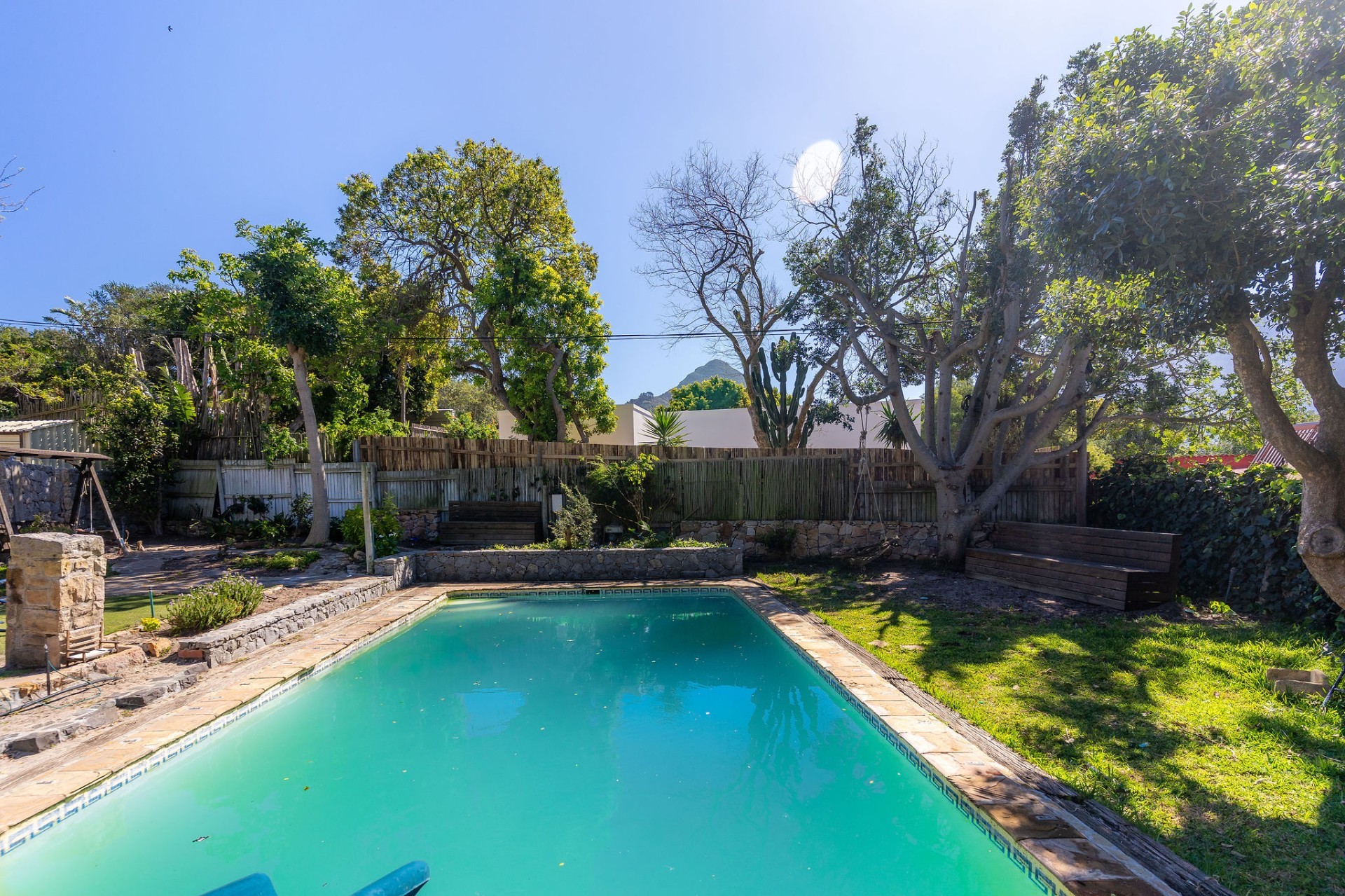 House for sale in Beach Estate, Hout Bay, 310 m²