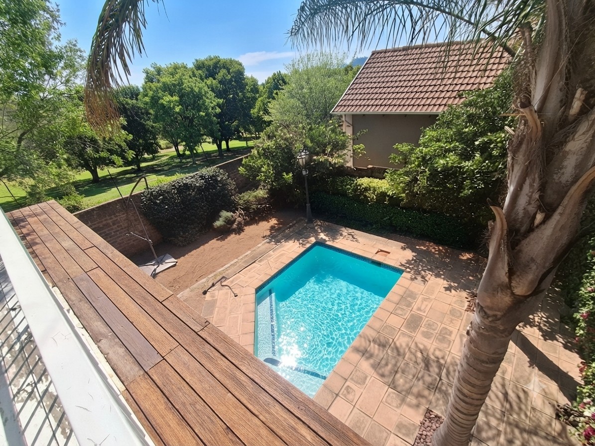 House for sale in Broadacres, Sandton, 190 m²