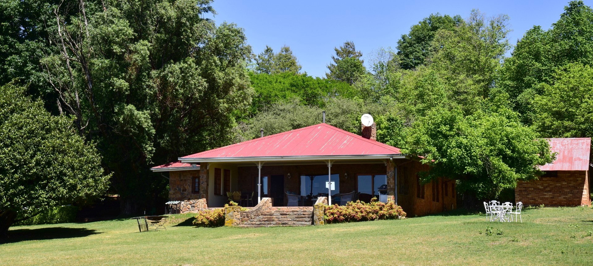 Farm for sale in Dullstroom, 662 m²