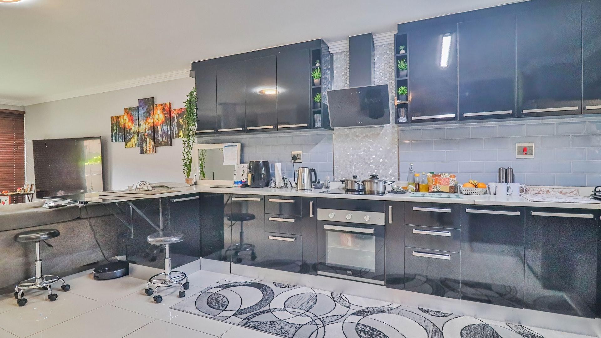 Townhouse for sale in Morningside, Durban, KwaZulu Natal, 136 m²