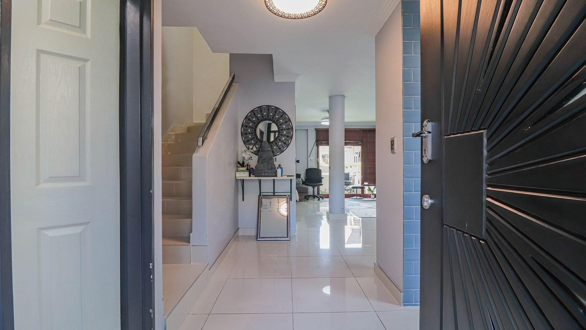 Townhouse for sale in Morningside, Durban, KwaZulu Natal, 136 m²