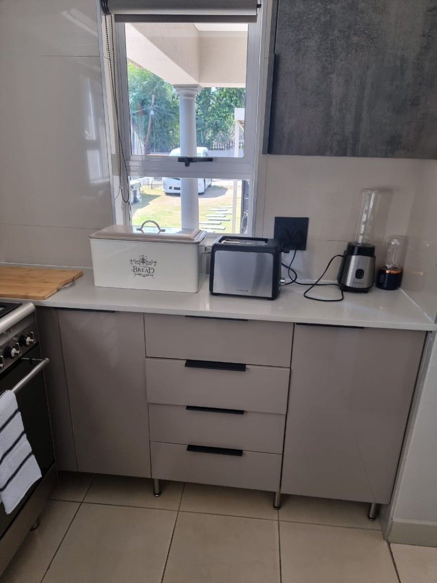 Cottage for rent in Emmarentia, Johannesburg