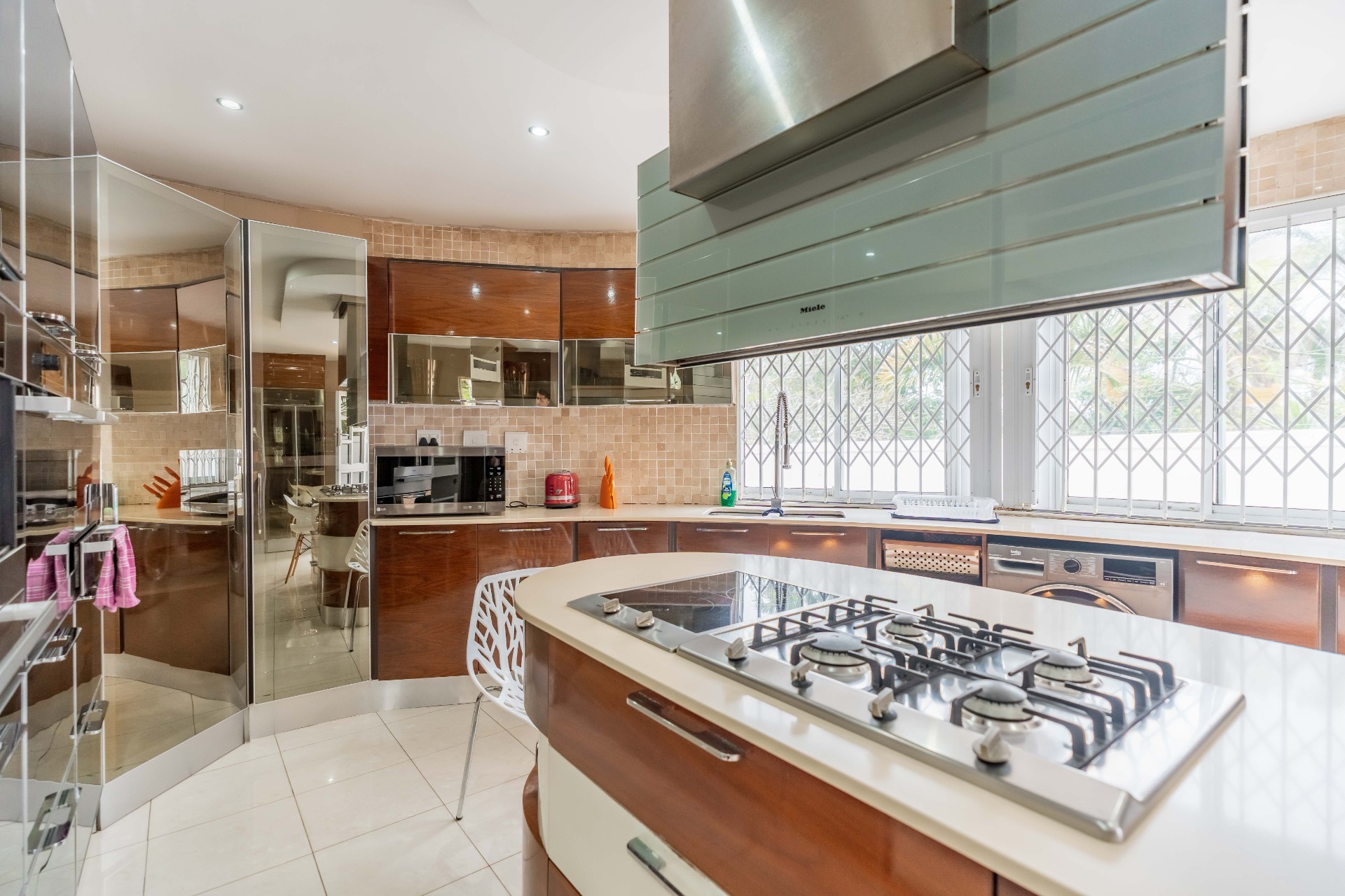 House for sale in Umhlanga Rocks, Umhlanga, KwaZulu Natal, 572 m²