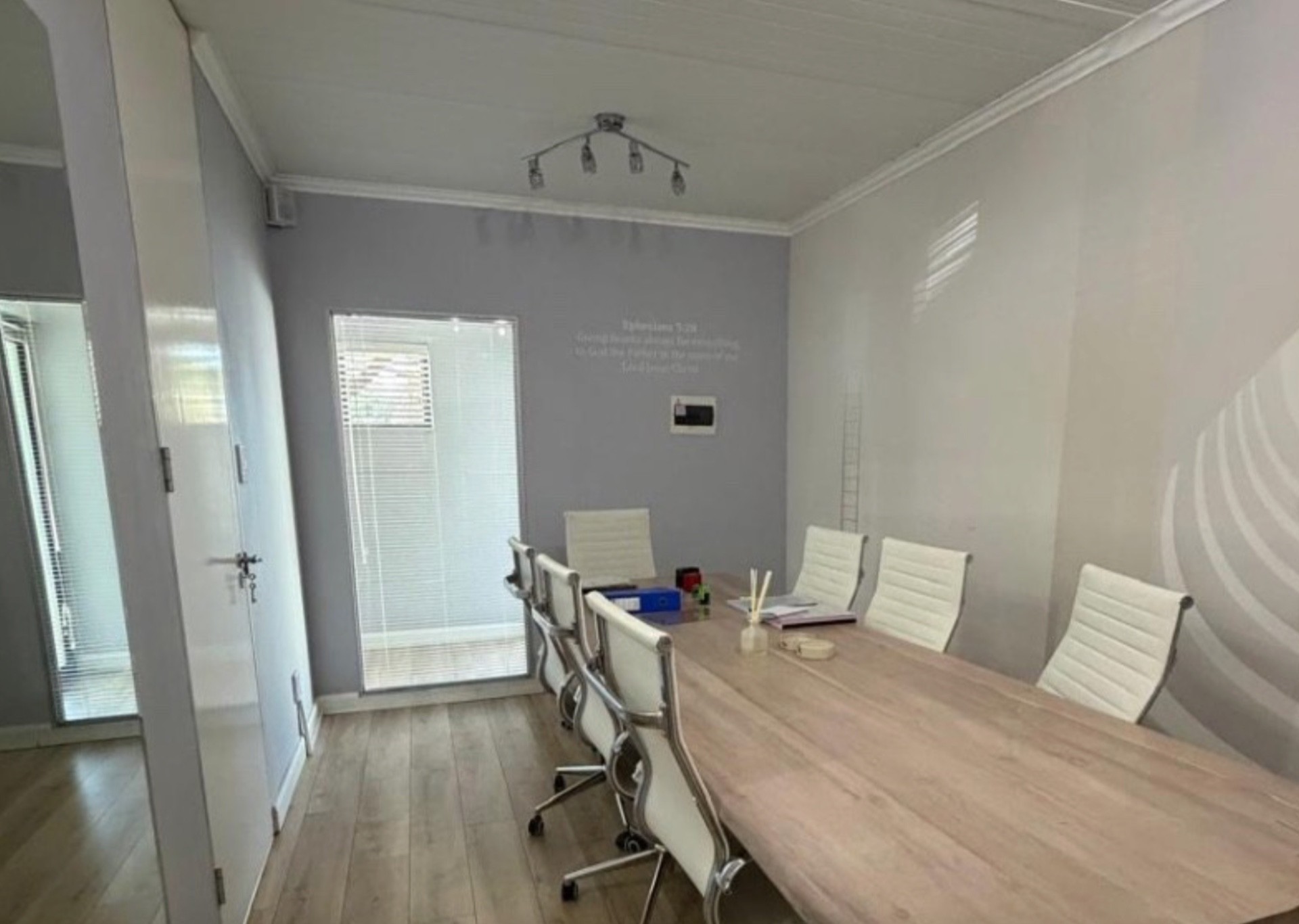 Office for rent in Waterkloof Ridge, Pretoria, 98 m²