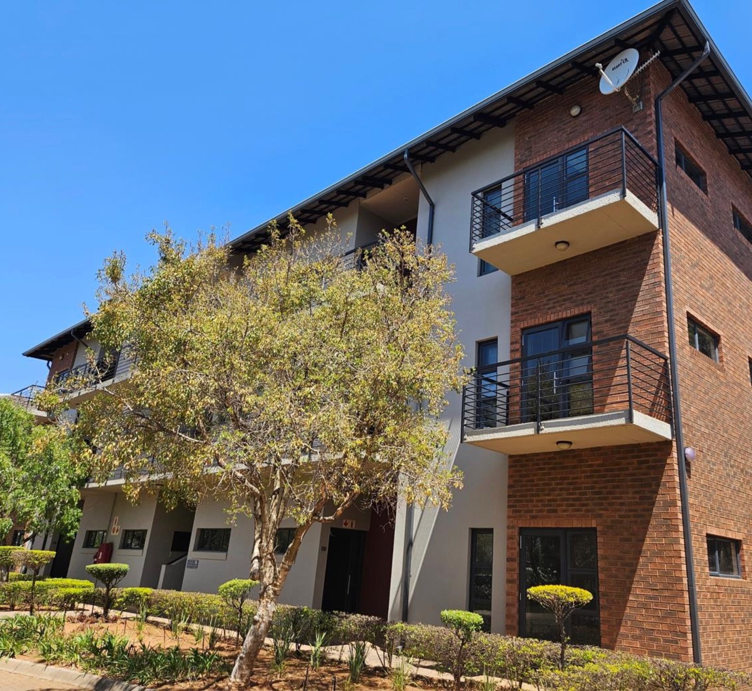 Office for rent in Waterkloof Ridge, Pretoria, 98 m²